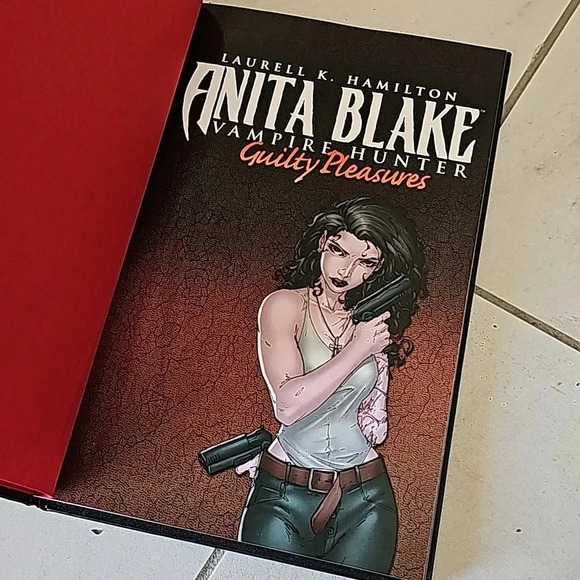 Laurell K. Hamilton's Anita Blake, Vampire Hunter: The First Death - Picture 2 of 2